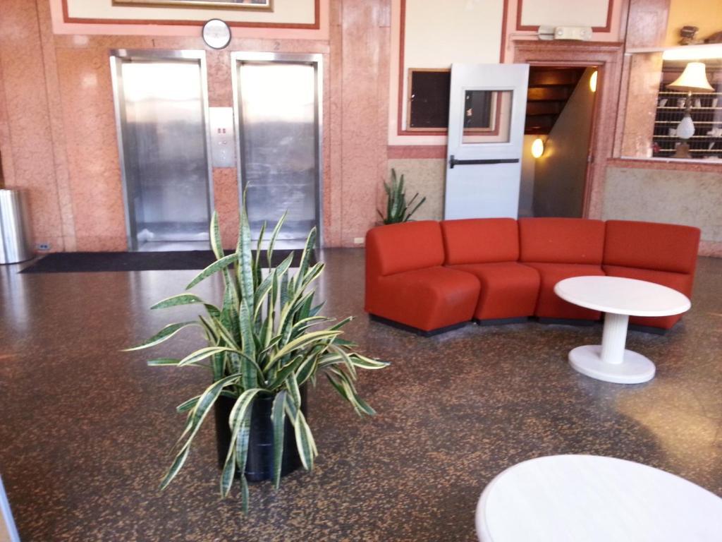 Hotel Riviera Newark Luaran gambar